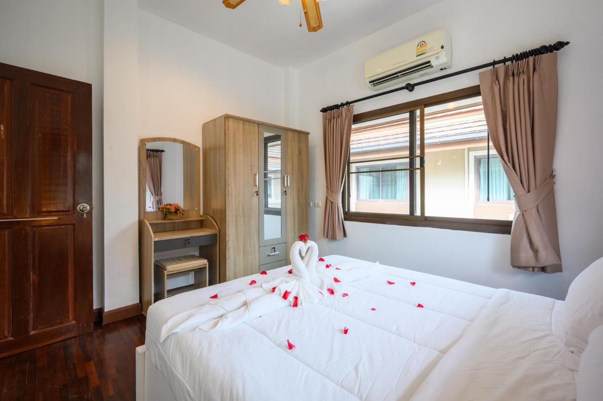 San Pool Villa Patong Ngoại thất bức ảnh